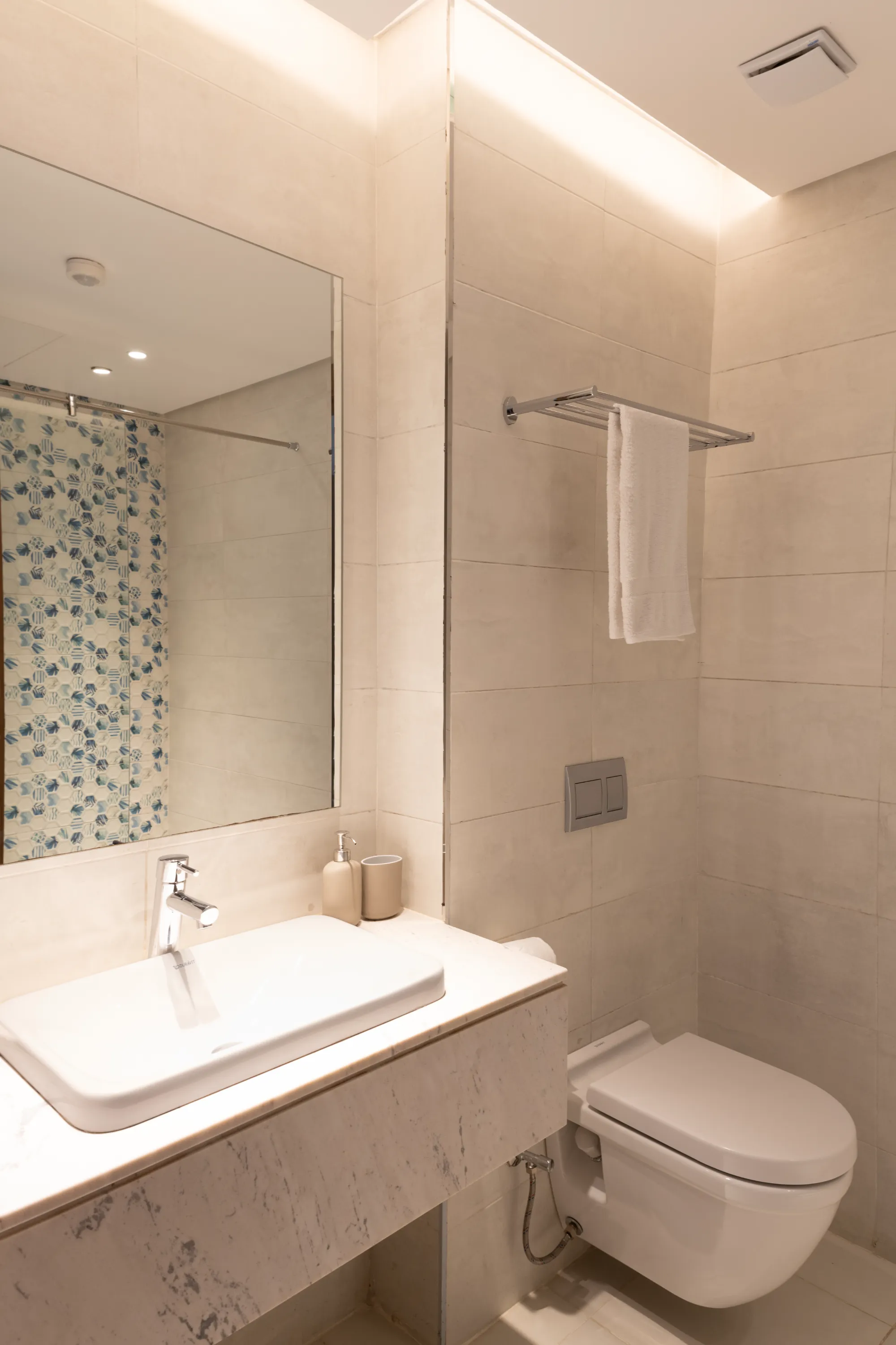 Rivera Silver Palm, 2BDR, New Cairo by Kennah — Apartment in Silver Palm, Near O1 Mall, Mohamed Nagib Rd, New Cairo, Cairo Governorate, Egypt — photo 13