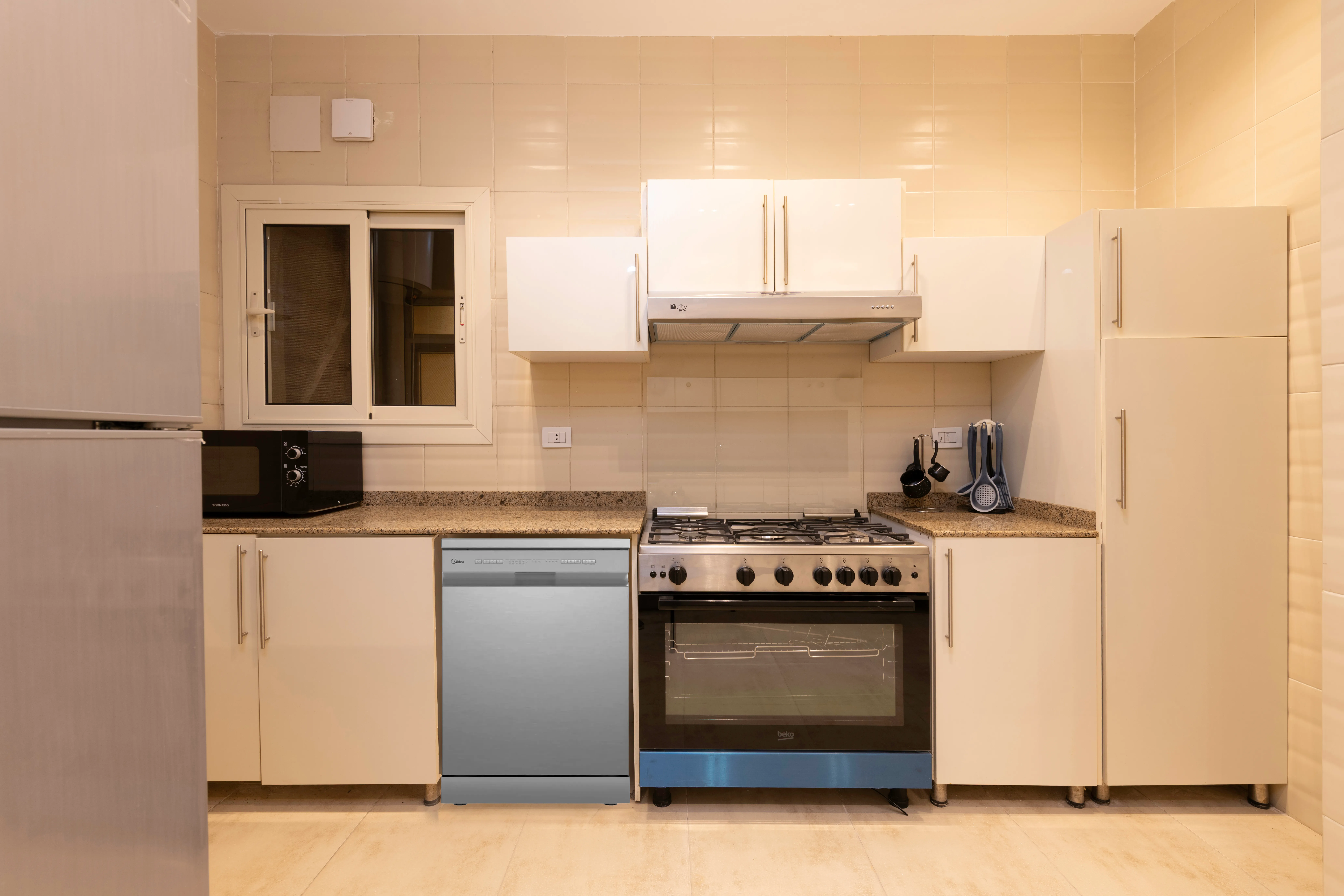 Sahara 2BR The Village Palm | New Cairo By Kennah — Apartment in The Village, Near Point 90 Mall, AUC Avenue, South Teseen St., New Cairo, Egypt — photo 6