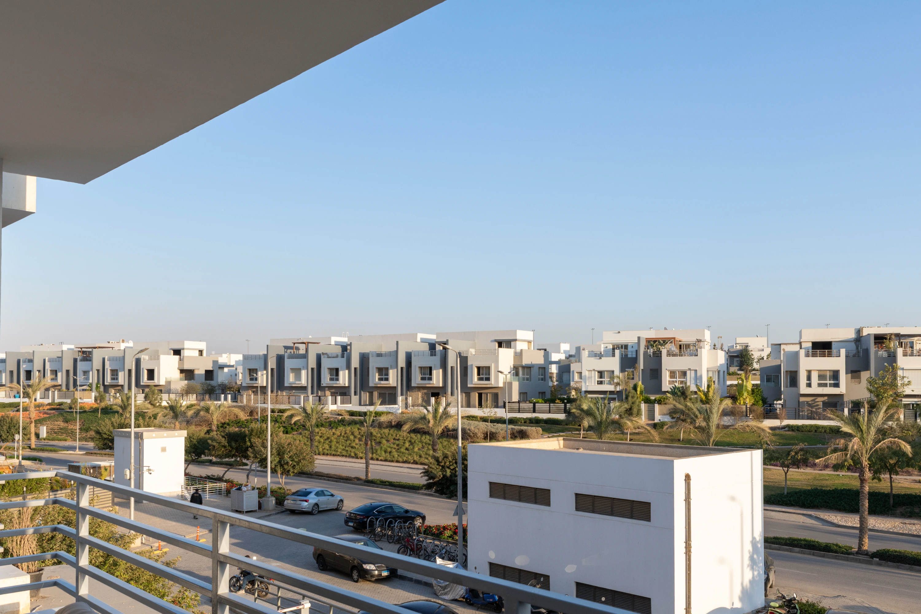 4BR Modern Comfort in Hyde Park, NewCairo — Apartment in First New Cairo Qism, Cairo Governorate, Egypt, Egypt — photo 35