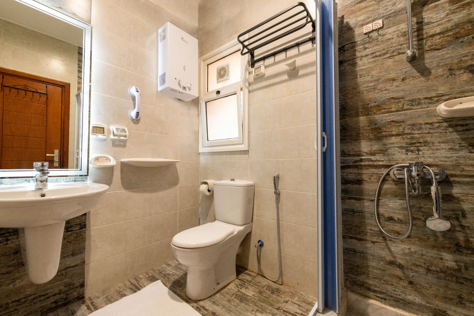 Milena, 2BDR, Pearl Des Rois New Cairo by Kennah — Apartment in Pearl Des Rois Comp., AUC Av. South Teseen, New Cairo 3, Cairo Governorate, Egypt — photo 13