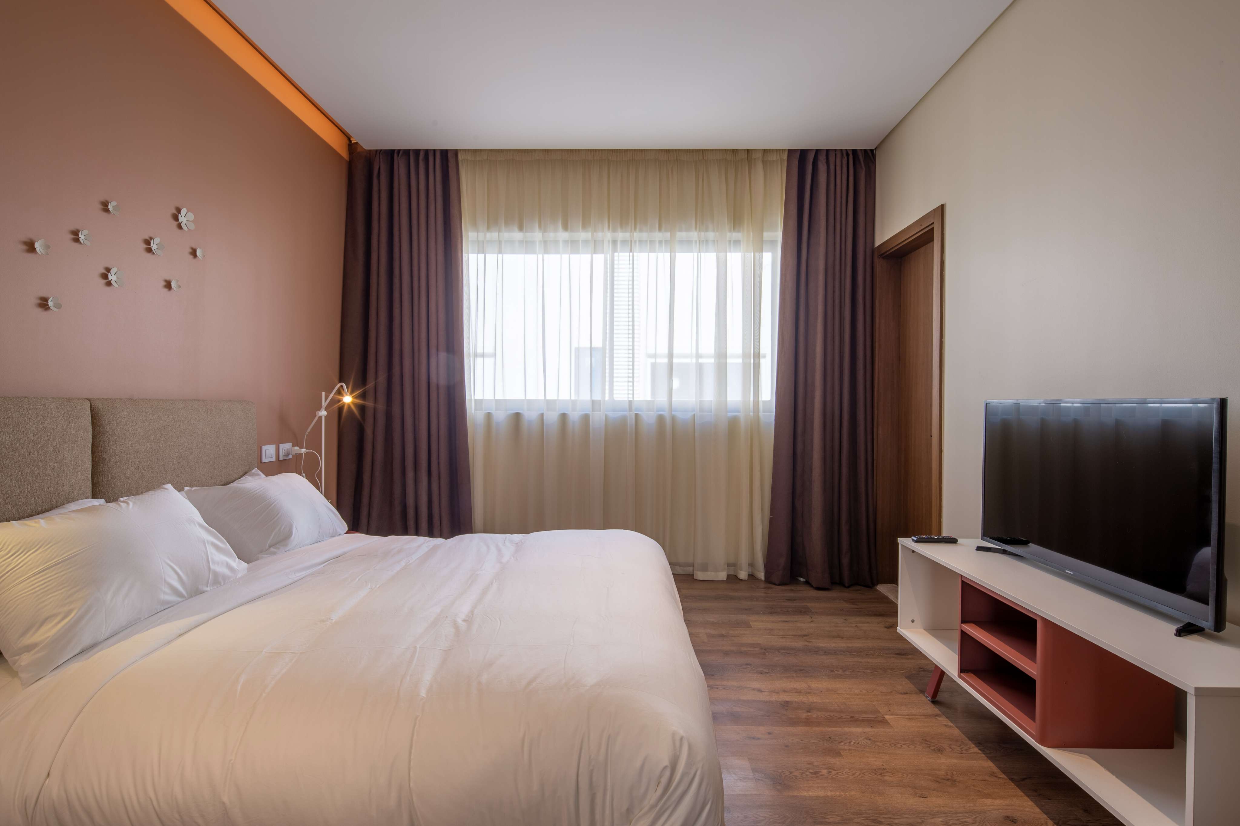 Sakura LakeView, 4BDR + pool by Kennah — Apartment in LakeView Res., El-Nasr St., New Cairo 1, Cairo Governorate, Egypt — photo 9