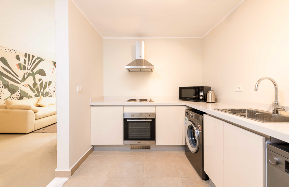October City | 2BR Apartment with Shared Pool 2