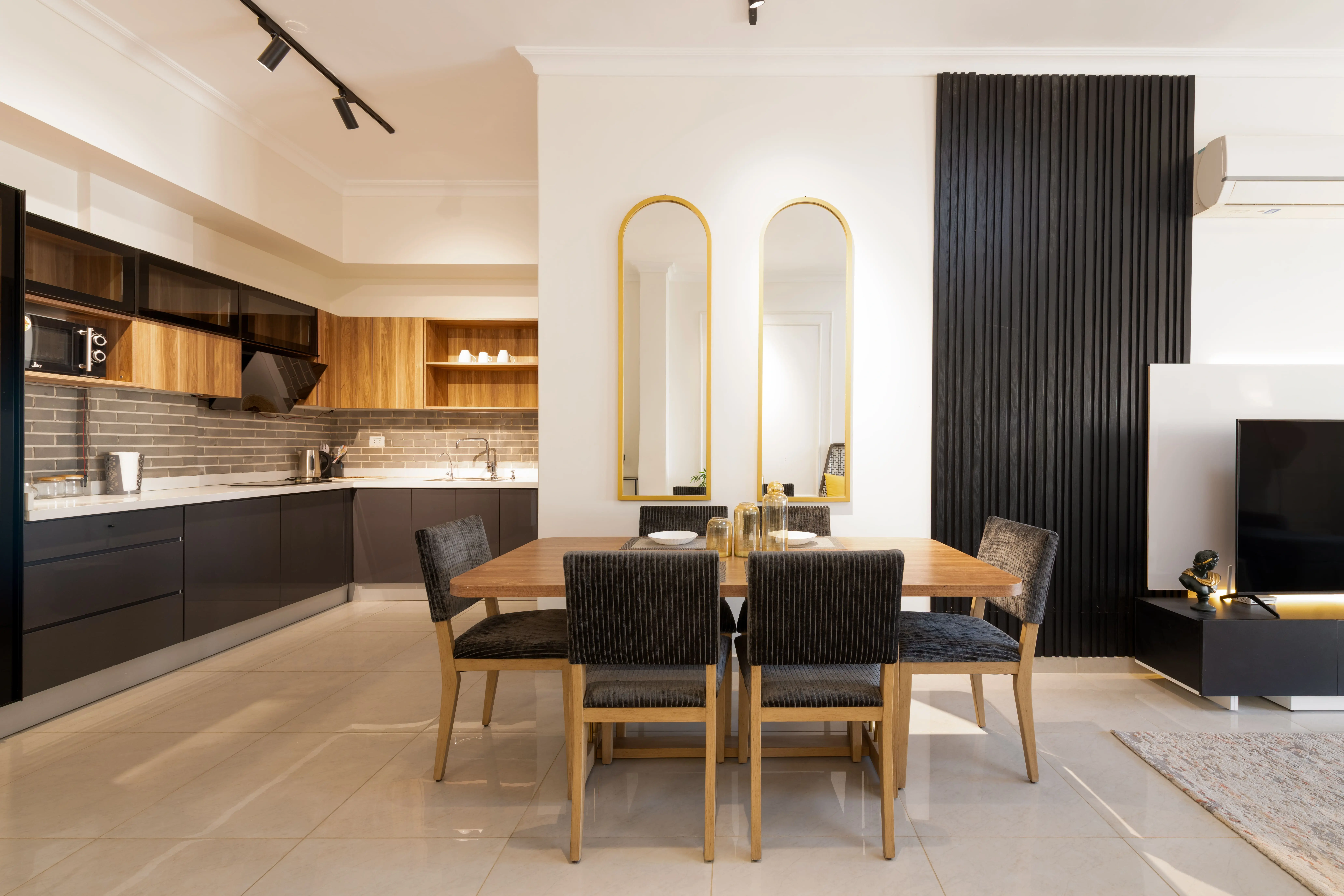 Mivida District Luxury 2BR | Galleria Moon Valley — Apartment in Mivida District Luxury 2BR | Galleria Moon Valley, Egypt — photo 10