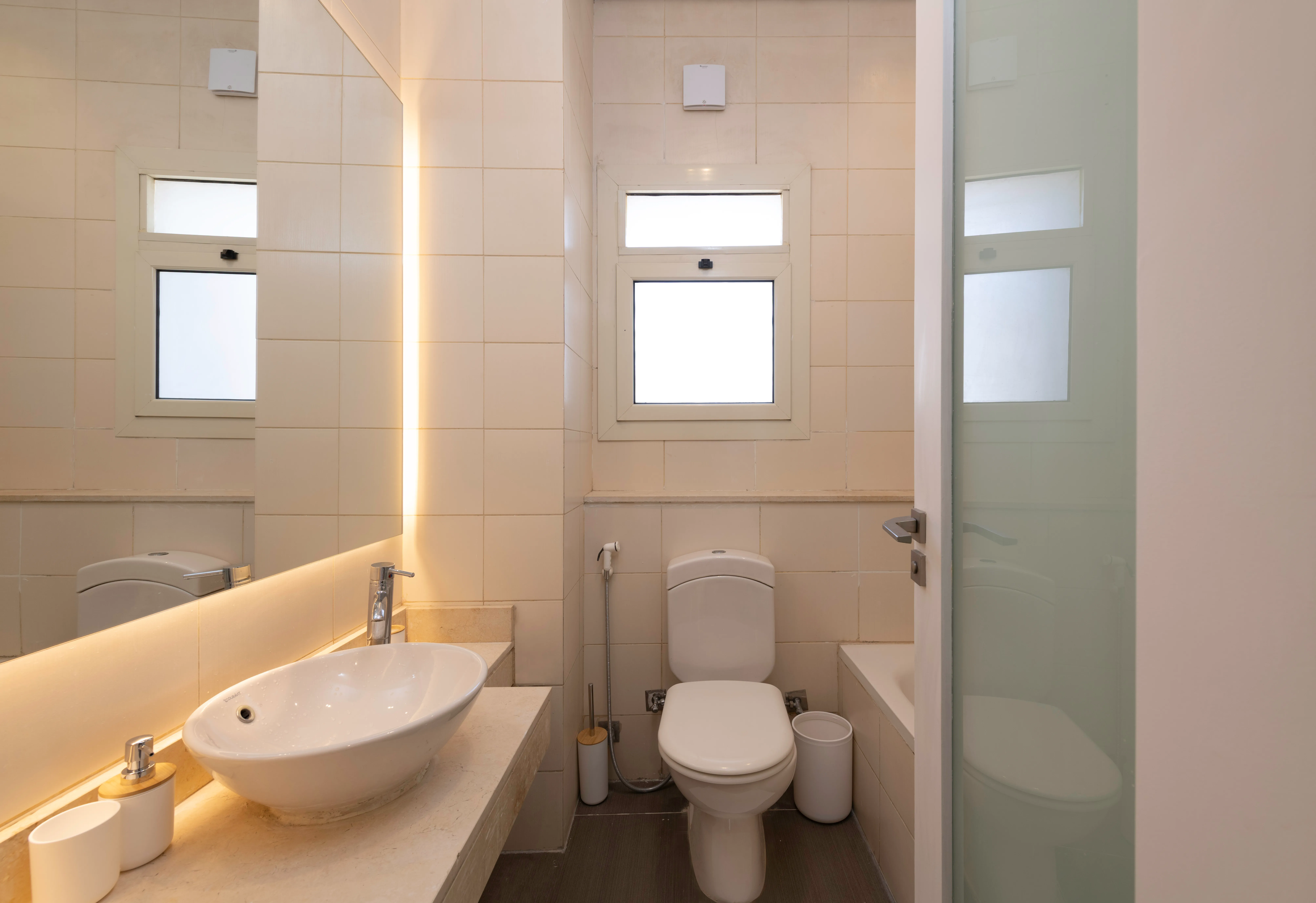 Catalina 1BR The Village Palm | New Cairo By Kennah — Apartment in The Village, AUC Avenue, South Teseen St. Near Point 90 Mall, New Cairo, Egypt — photo 9