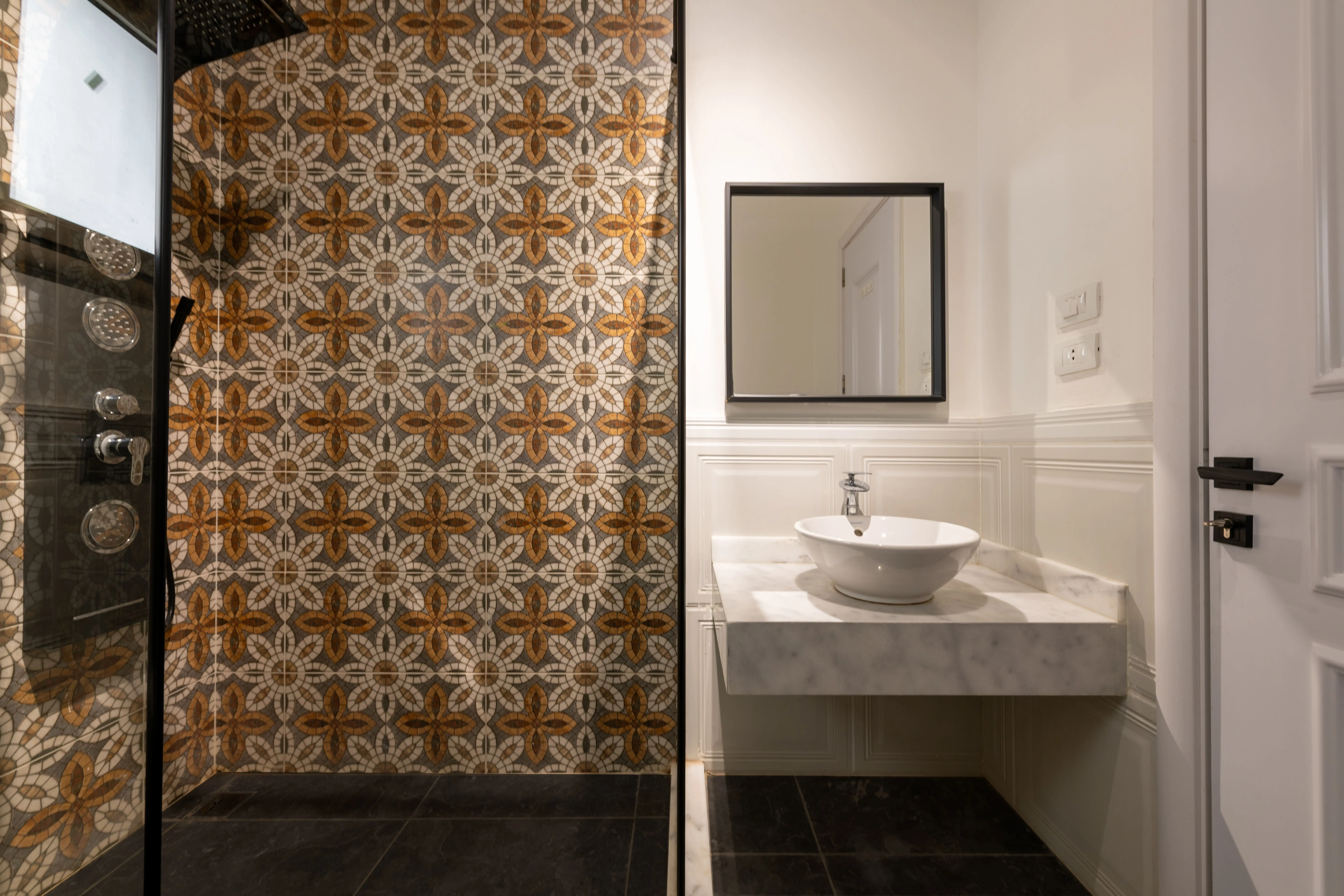 Mivida District Luxury 2BR | Galleria Moon Valley — Apartment in Mivida District Luxury 2BR | Galleria Moon Valley, Egypt — photo 16